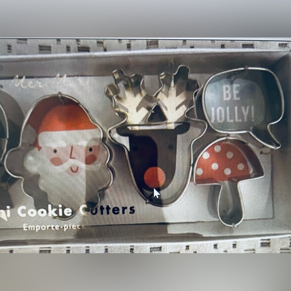 Meri Meri Christmas or Holiday Mini Cookie or Pie Crust Cutters Set of 7 NEW - Picture 2 of 3